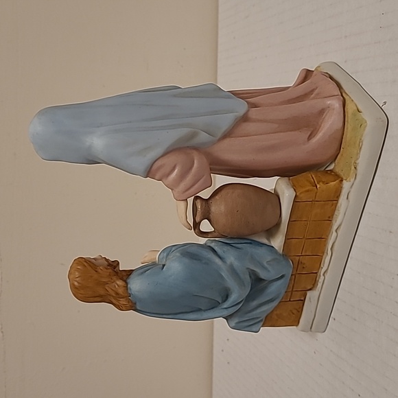 Vintage Home Interior Living Water Figurine - Picture 6 of 16